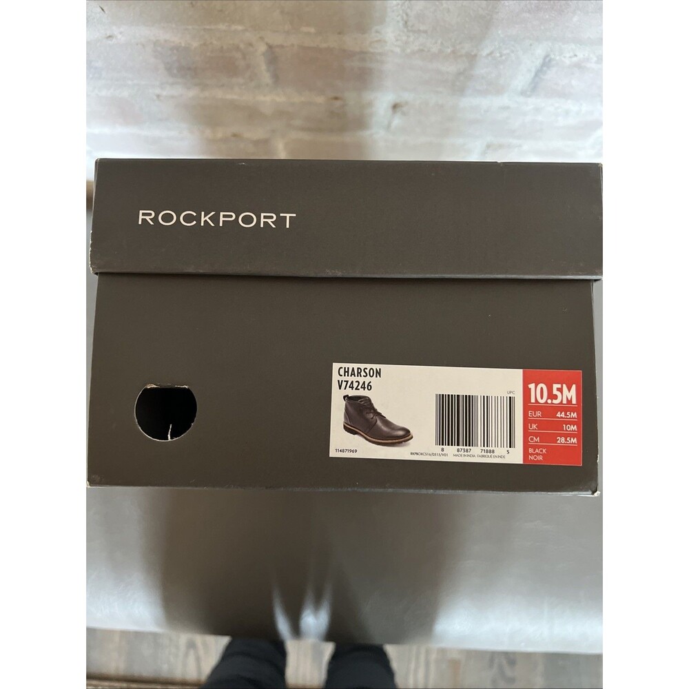 Rockport Men's Charson Chukka Boots in black. Size 10.5